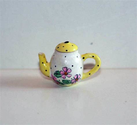 Teapot, yellow floral | The Doll House