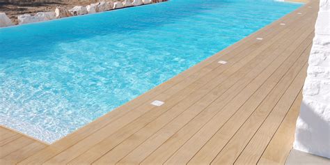 Accoya decking boards for surround of a swiming pool - Greece