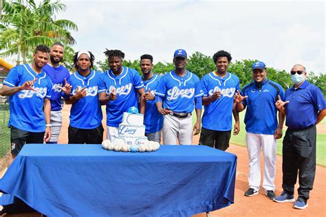 Los Tigres Del Licey Festejan Su 113 Aniversario Con Una Celebración