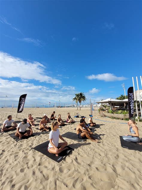 Mate e Tal e Orla Rio promovem aulão de Yoga no quiosque Boho Orla Rio