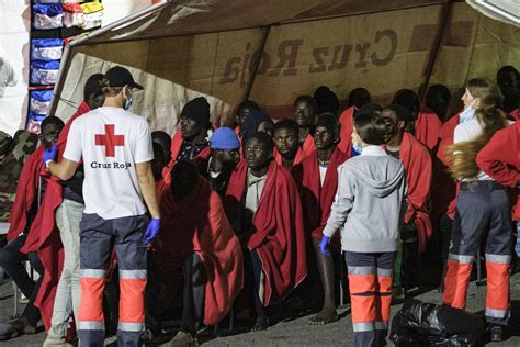 Llegan 224 Migrantes 40 De Ellos Menores A Gran Canaria El Hierro Lanzarote Y Fuerteventura