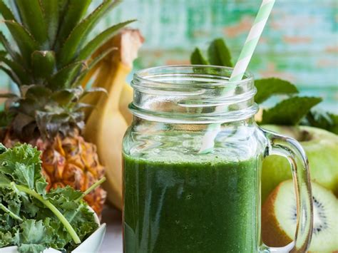 Suco Detox De Couve E Abacaxi