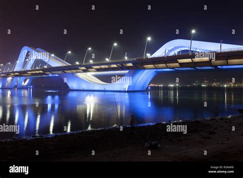 Sheikh Zayed Bridge at night, Abu Dhabi, United Arab Emirates Stock ...