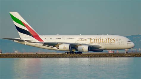 4k Emirates A380 Takeoff From Sfo Youtube