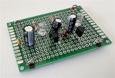 soldering - How should I wire my circuit onto a perfboard? - Electrical ...