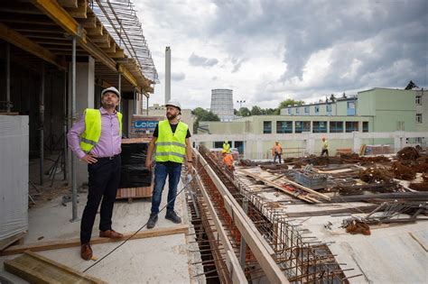 Trwa budowa basenu przy ul Matuszczaka Rzeszów Aktualności RESinet