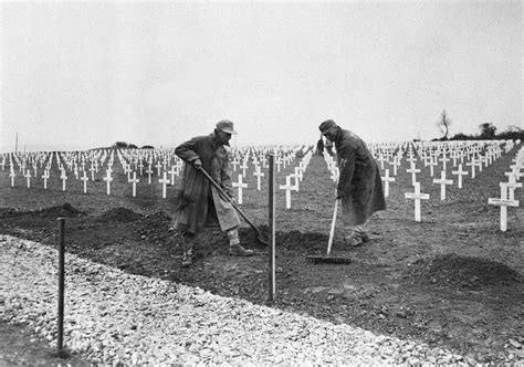 Fotos Dramáticas E Comoventes Capturadas Após O Fim Da 2ª Guerra