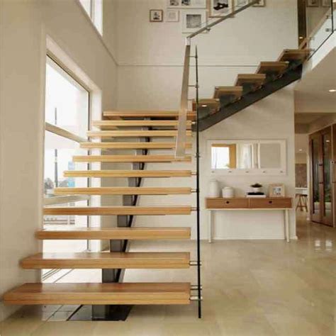 Prefab Customized Wood Staircase Mono Stringer Straight Staircase For