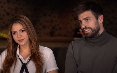 Após separação de Shakira Piqué é flagrado aos beijos nova