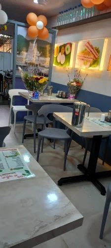 2 Seater Square Restaurant Dining Table At Rs 4500 In Navi Mumbai Id