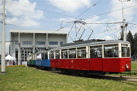 Zabytkowe Tramwaje Z Warszawy I Poznania Na Krakowskiej Linii Muzealnej