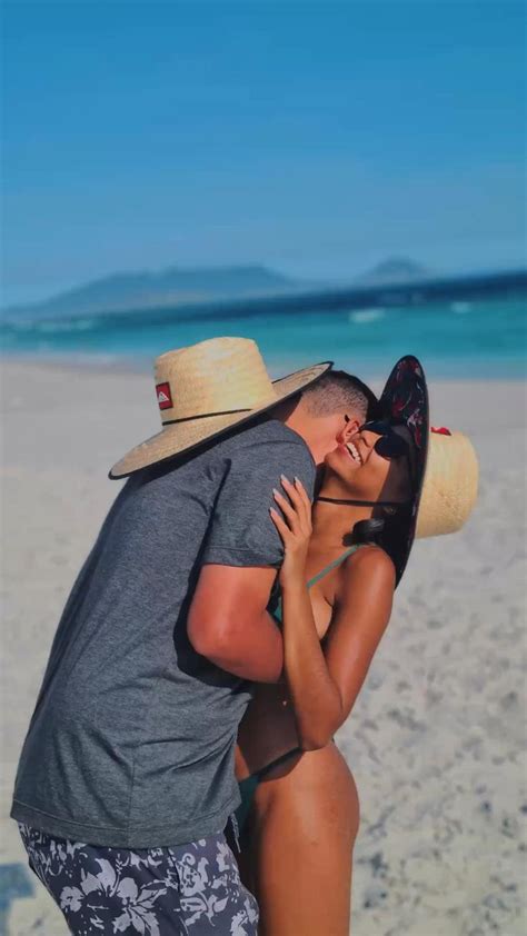 Ideia De Foto Casal Na Praia Fotos De Casais Casal Na Praia Fotos