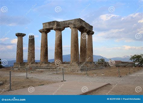 Apollo Tempel In Korinth Griechenland Stockfoto Bild Von Griechisch