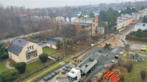 Czelad Wa Na Inwestycja Drogowa Trwa Pogoda Sprzyja Pracom Na Ulicy