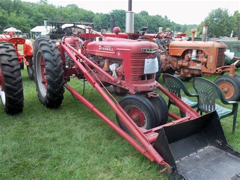 1940 Farmall H With Loadermight Have Been The 3rd Time Seeing This