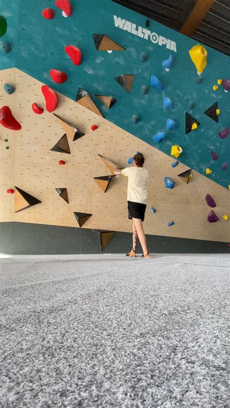 Fun competition boulder : r/bouldering