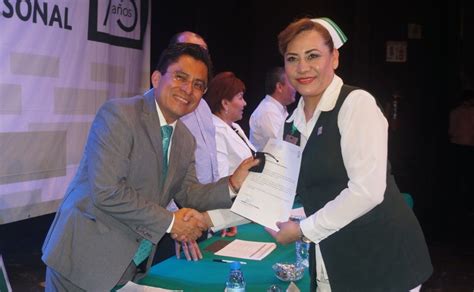 IMSS Sinaloa reconoce a personal por 25 30 y 35 años de servicio