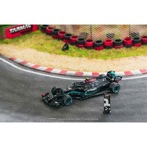 TARMAC WORKS 1 64 MERCEDES AMG F1 W11 EQ PERFORMANCE 77 VALTTERI