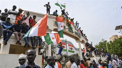 Pro Coup Rally In Niger After Military Leader Warns Against Foreign