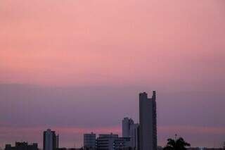 Frente fria avança por Mato Grosso do Sul e fronteira amanhece sob