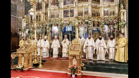 Patru Ierarhi Au Slujit La Hramul Istoric Al Catedralei Mitropolitane