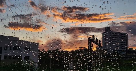 Fluxo De Calor E Combo Meteorol Gico Traz Chance De Chuva Forte E