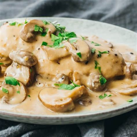 Instant Pot Chicken With Creamy Mushroom Gravy