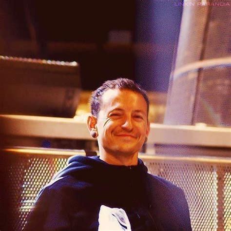 Smiling Chester Bennington Chester Bennington Linkin Park Chester