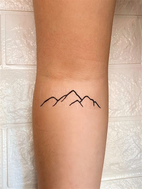 Aggregate 74 Simple Mountain Tattoo Super Hot In Coedo Vn