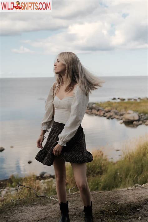 Annacramling Nude Instagram Leaked Photo 10