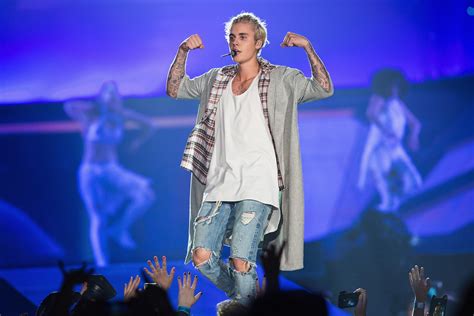 Listen Justin Bieber Unveils Surprise Summer Anthem Cold Water