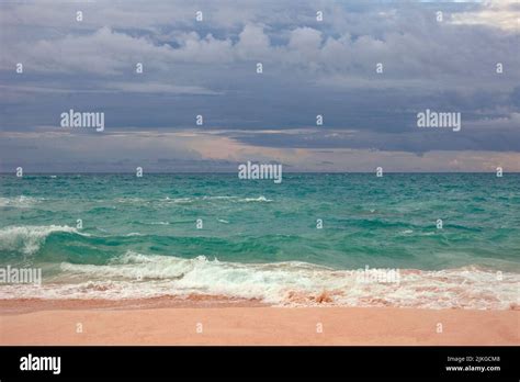 Bermuda Horseshoe Bay Pink Sand Beach Stock Photo - Alamy