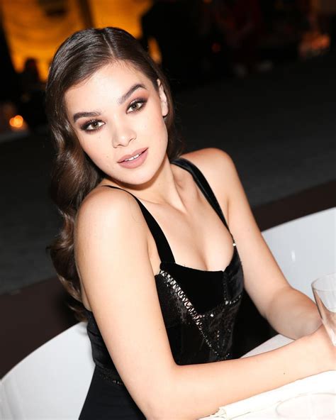 Hailee Steinfeld Sexy 30 Photos The Fappening