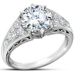 Diamonesk Queen Elizabeth II Replica Royal Engagement Ring - FindGift.com