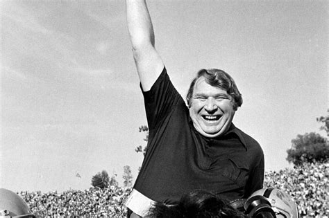 Nfl Coaching Broadcasting Legend John Madden Dies Peninsula Daily News News