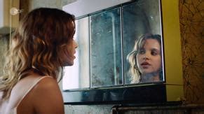 LARY MULLER Nude AZNude