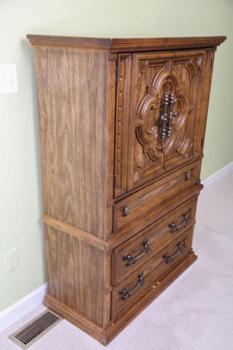 Vintage Bassett Armoire Almoire