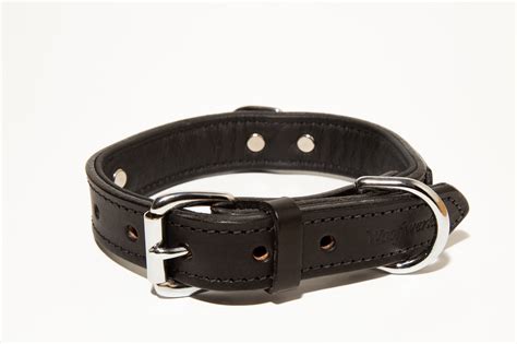 Premium Leather Dog Collar In Classic Black With Adjustable Eyelets