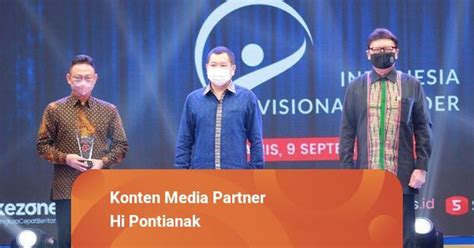 Edi Rusdi Kamtono Raih Penghargaan Indonesia Visionary Leader