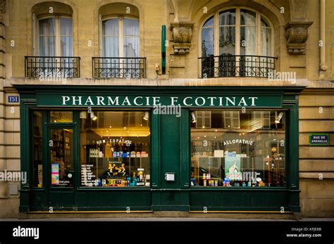 France Pharmacy Exterior Hi Res Stock Photography And Images Alamy