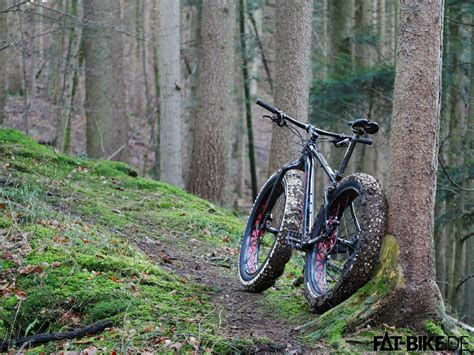 The Vee Tire Bulldozer Pure Silica Tested On FAT Bike De