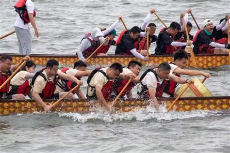 滴水湖国际学生龙舟赛逐浪竞渡，民俗体验让留学生感受文化魅力