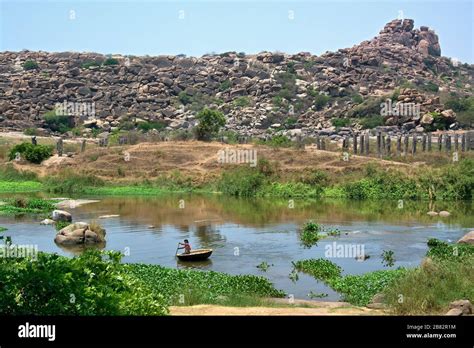 Tungabhadra River Hi Res Stock Photography And Images Alamy