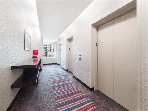 Courtyard By Marriott New York Manhattanherald Square Hotel