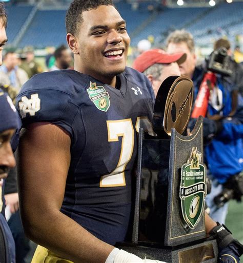 Ronnie Stanley To Return For Senior Year At Notre Dame Notre Dame Fighting Irish Official