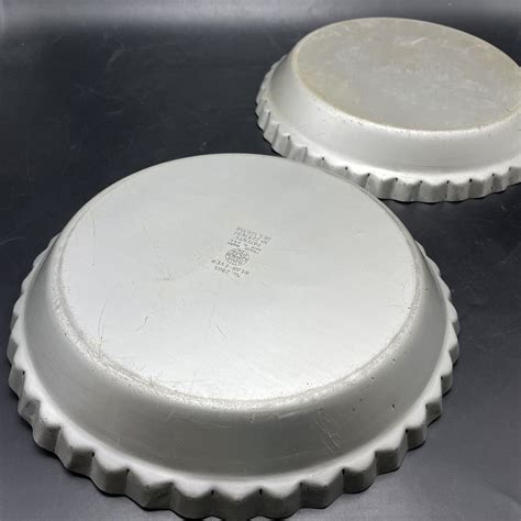 Wear Ever Aluminum Fluted Pie Pan 10 X 1 34 Scalloped No 2865 Usa