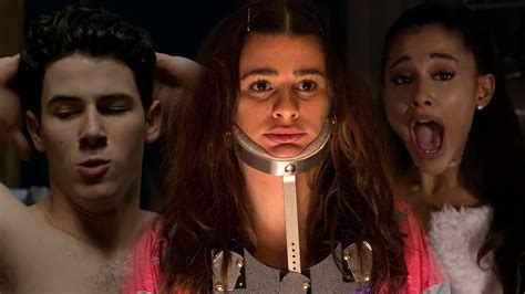 6 Wtf Moments From Scream Queens Premiere 1x01 And 1x02 Youtube