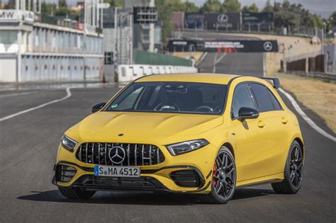 Photo Mercedes Amg Classe A S Vue Avant Sur Piste Essai