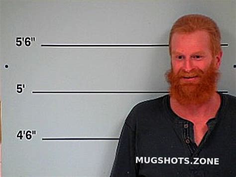 THOMAS DEREK 02 17 2023 Bourbon County Mugshots Zone