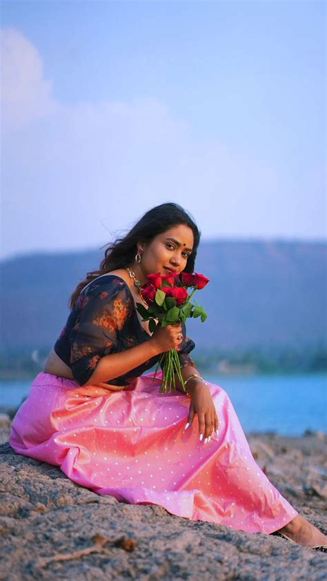 My Love For Roses🌹♥️ Roses Photoshoot Beingnavi